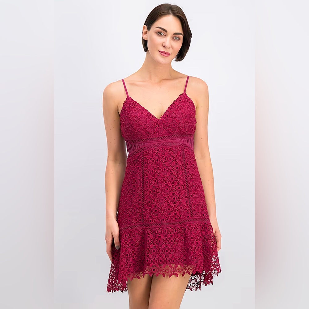 Guess forbidden lace dress | like new | wild berry | sexy | high quality